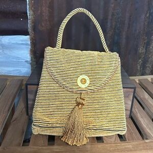 NWOT-BOHO Woven Handle Handbag Gold Tan Stripe Tassel Closure